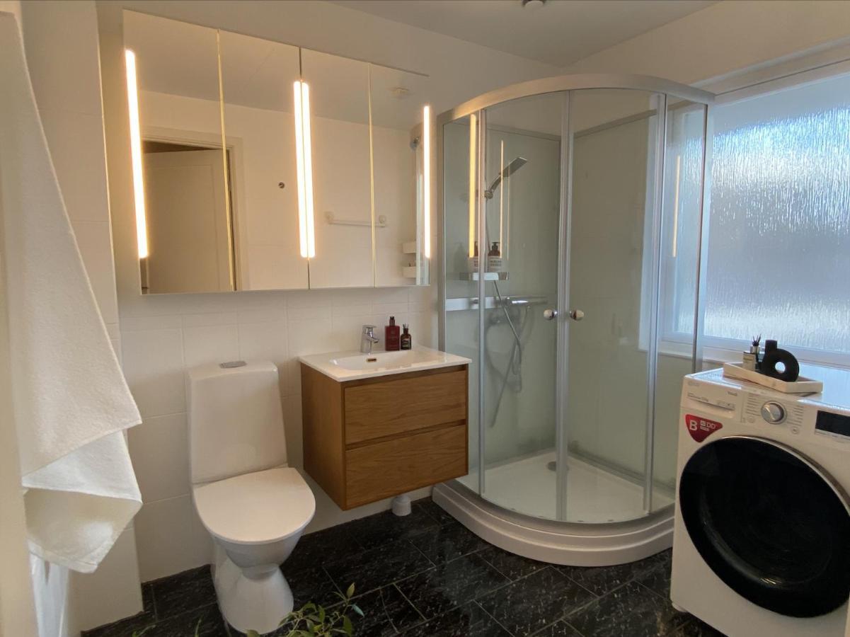 Luxurious Villa With Free Parking Гётеборг Экстерьер фото