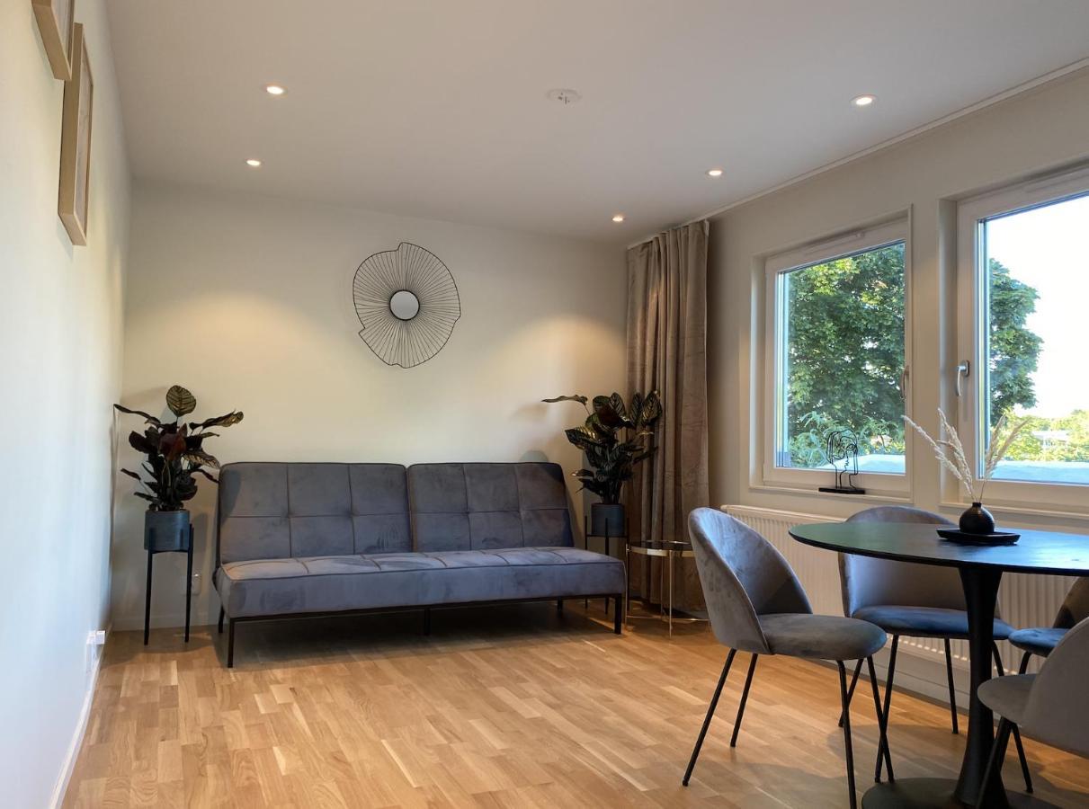 Luxurious Villa With Free Parking Гётеборг Экстерьер фото